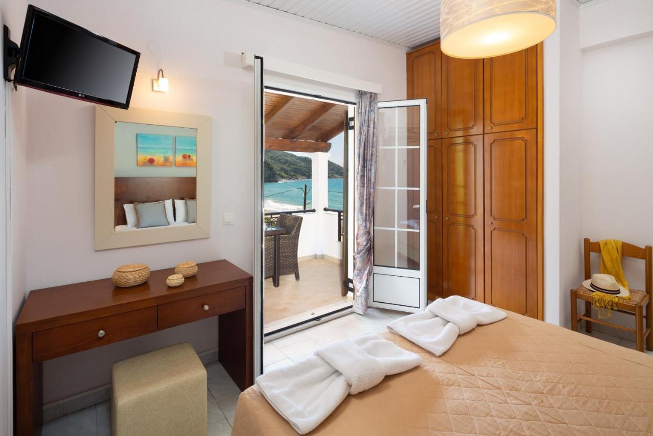 Dandidis Seaside Pension Агиос-Гордиос Экстерьер фото